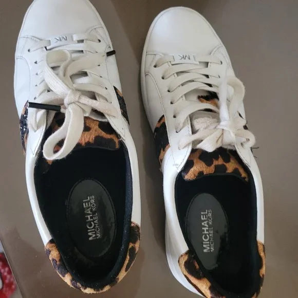 Michael Kors woman 7.5  sneakers - Picture 8 of 14